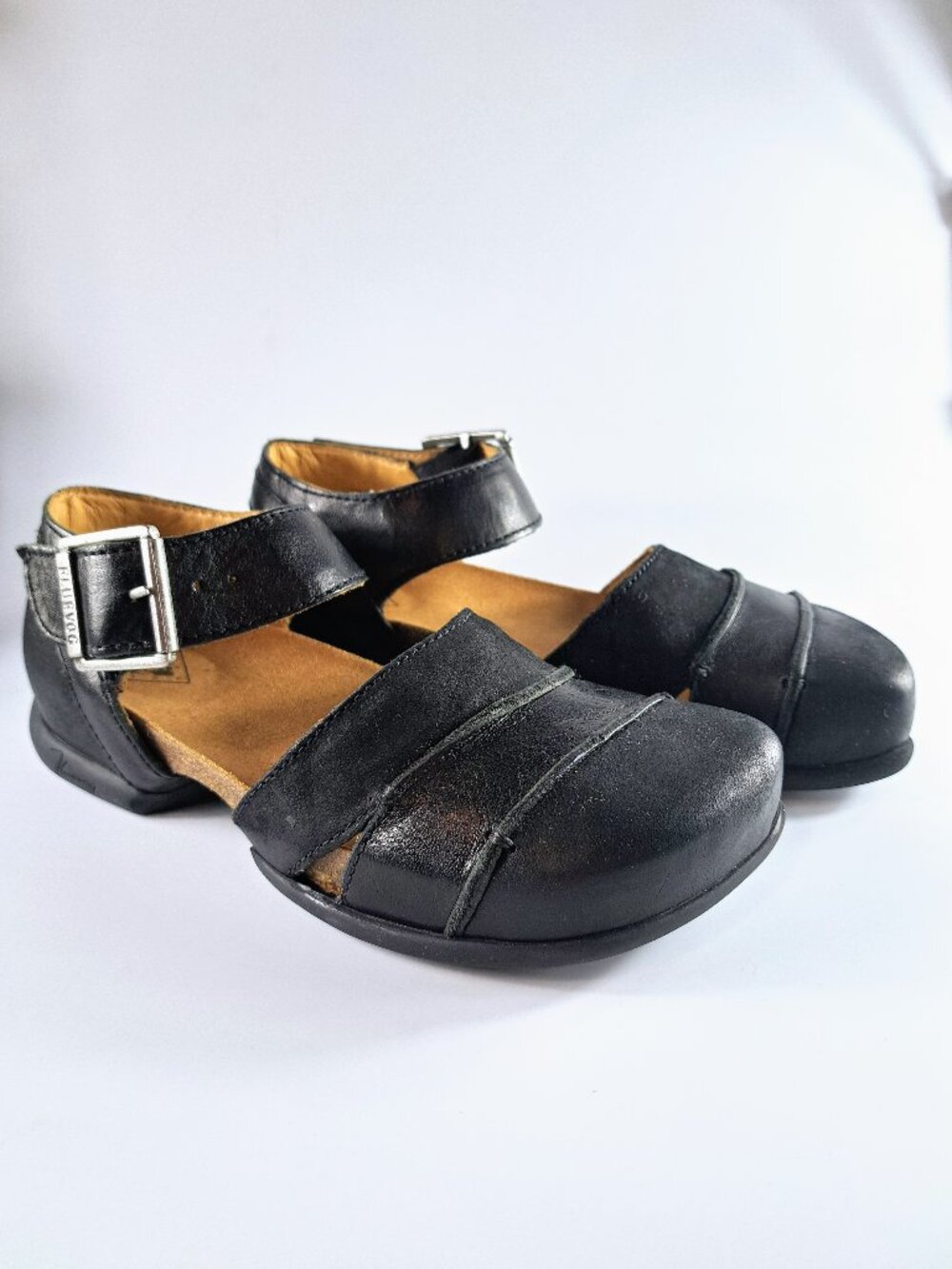 Fluevog Peacemaker Sarika Closed-Toe Cork Sandals Black Size W5